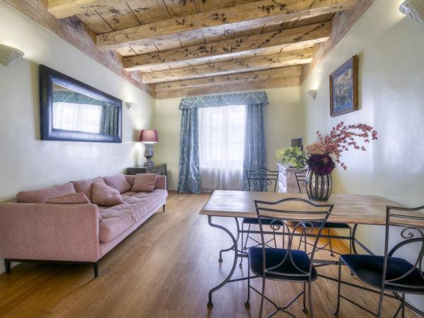 Black Star Suites : photo 3 de la chambre suite en duplex