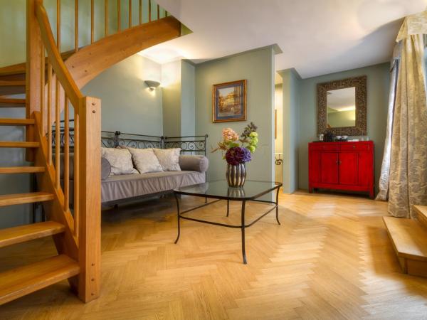 Black Star Suites : photo 7 de la chambre suite en duplex