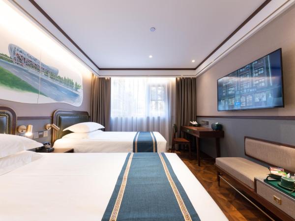Time Traveller Boutique Hotel - Near Beijing National Stadium , Olympic Forest Park , National Convention Centre, Chinese Academy of Sciences, Beishatan subway station, Free laundryTourism consultation : photo 1 de la chambre chambre lits jumeaux