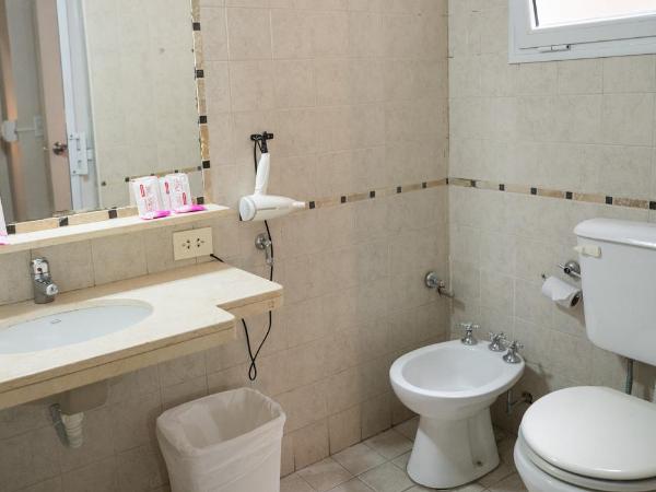 Hotel Posada Del Sol : photo 3 de la chambre chambre quadruple