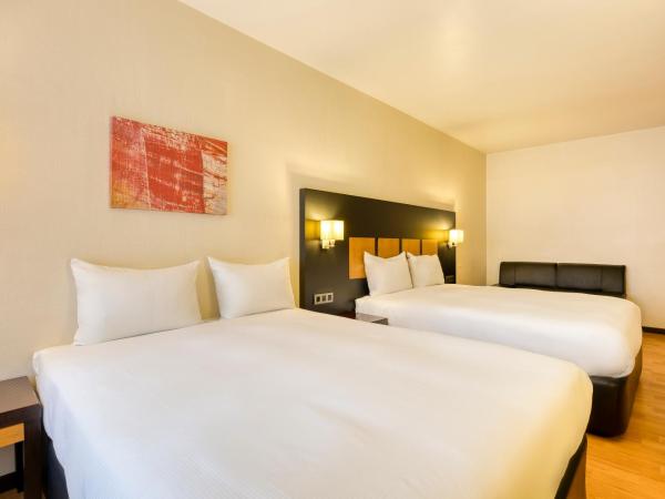 The President Brussels Hotel : photo 7 de la chambre chambre exécutive avec 2 lits queen-size 