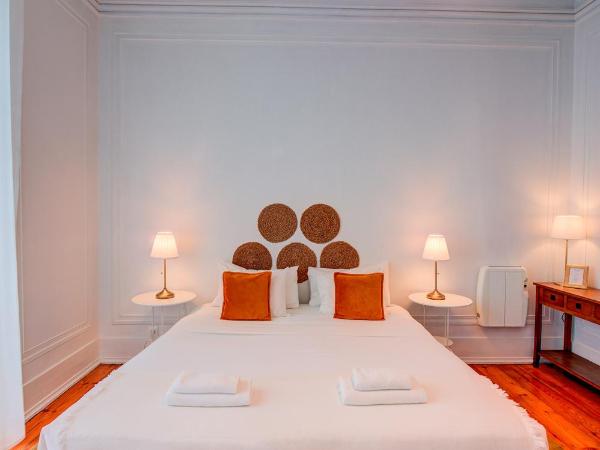 Chalet D´Ávila Guest House : photo 9 de la chambre chambre quadruple avec salle de bains commune