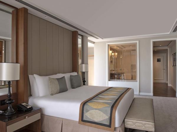 Taj Dubai : photo 7 de la chambre suite junior de luxe - vue sur ville