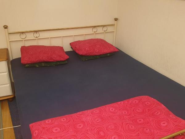 Nipu -Beside City Center, Bus and Train Station : photo 3 de la chambre chambre double familiale