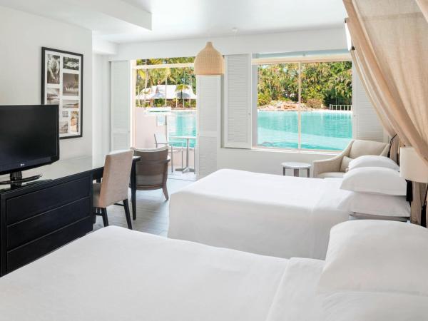 Sheraton Grand Mirage Resort, Port Douglas : photo 2 de la chambre deluxe guest room, 2 doubles, ground floor, large lagoon access