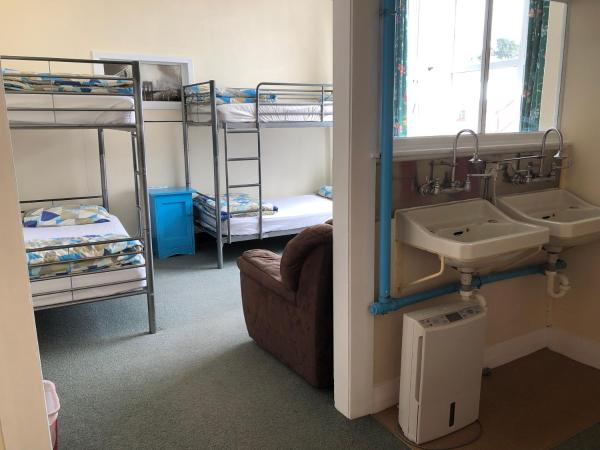 Chalet Backpackers : photo 4 de la chambre lit dans dortoir mixte de 4 lits