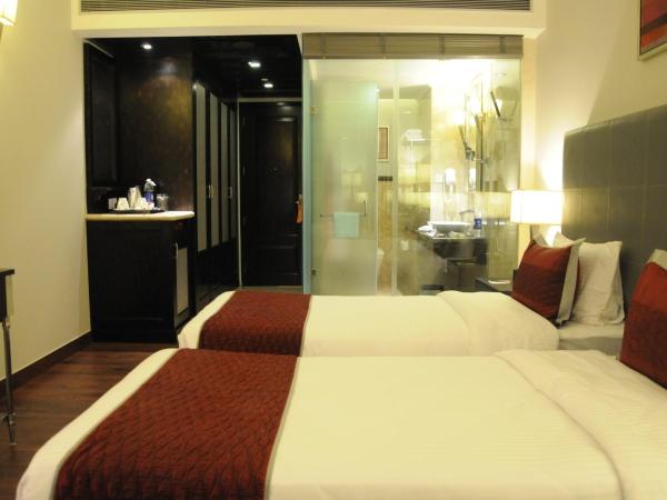 The Pllazio Hotel : photo 1 de la chambre neo classic room with 15% off on food and soft beverages 
