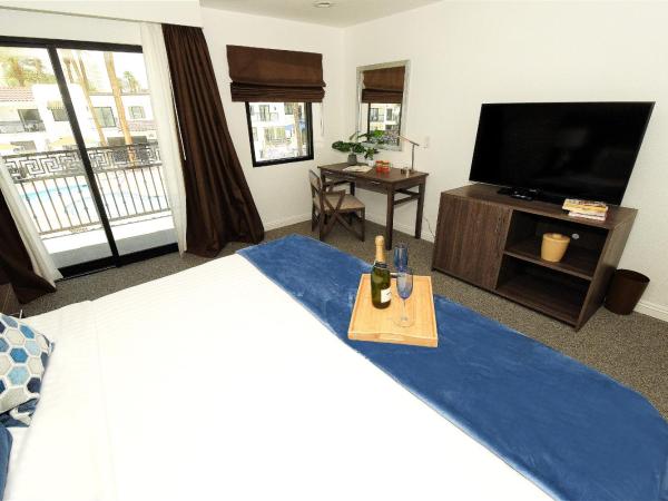 Serene Vegas Boutique Hotel Las Vegas : photo 4 de la chambre chambre lit king-size rkv - vue sur cour