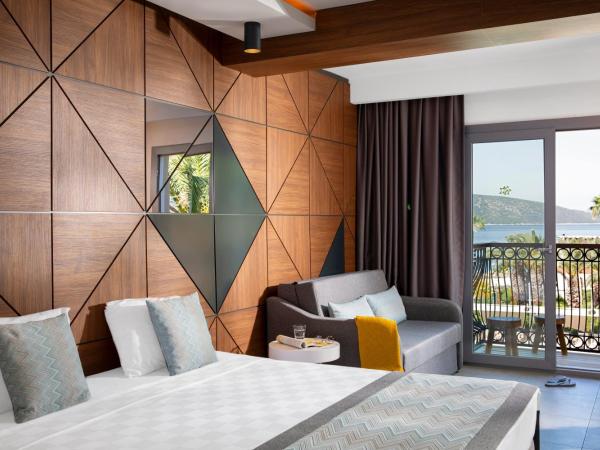 TUI MAGIC LIFE Bodrum - Adults Only : photo 2 de la chambre chambre triple supérieure