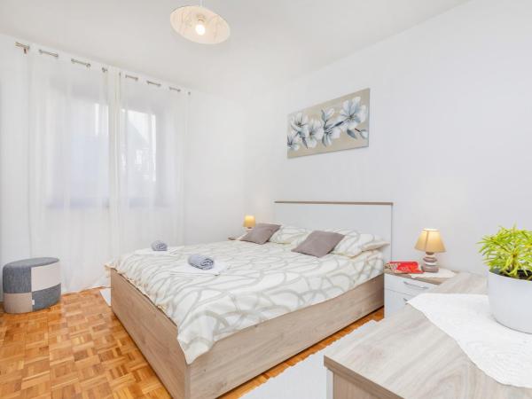 Rooms Ivo : photo 8 de la chambre chambre double avec salle de bains privative