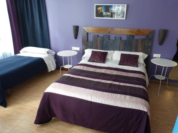 Pension Arena Alicante : photo 6 de la chambre chambre triple