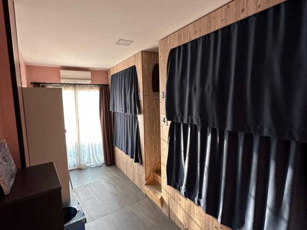 Archeo : photo 9 de la chambre lit dans dortoir pour femmes de 4 lits
