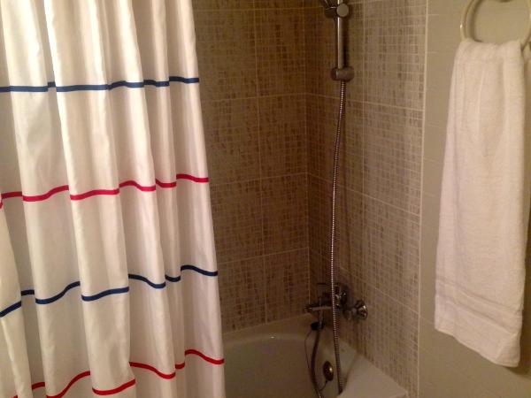 Hotel Pelayo : photo 8 de la chambre chambre simple