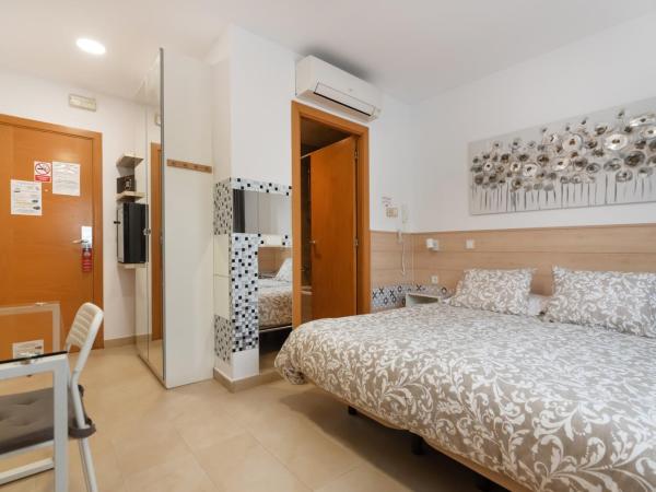 Hostal House : photo 1 de la chambre chambre lits jumeaux standard