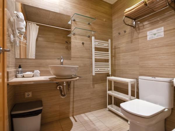 Hostal House : photo 4 de la chambre chambre lits jumeaux standard