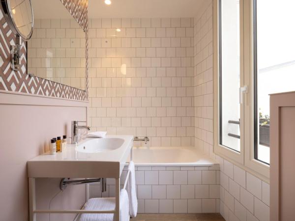 Le Petit Oberkampf Hotel & Spa : photo 9 de la chambre chambre double supérieure avec accès spa