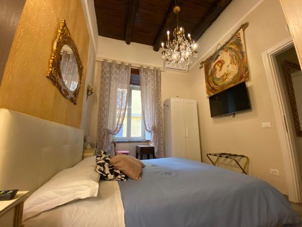 Corso 211 Beds & Suites : photo 6 de la chambre chambre double avec salle de bains privative