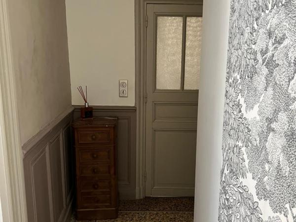 Maison Douce Arles : photo 5 de la chambre petite chambre double