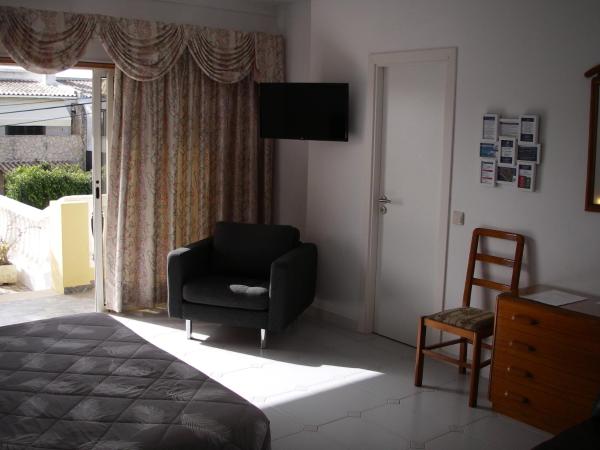 Monte da Ria Guest House : photo 3 de la chambre chambre double avec terrasse