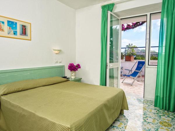 Hotel Parco Cartaromana : photo 1 de la chambre chambre double