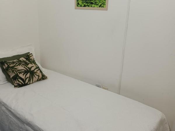 Hostel Palma de Leão : photo 1 de la chambre petite chambre double ou lits jumeaux