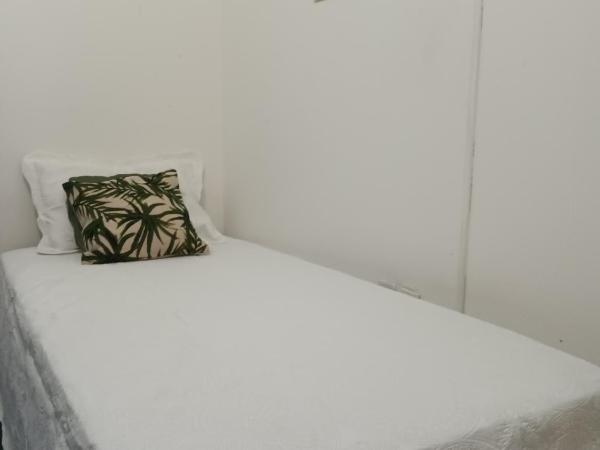 Hostel Palma de Leão : photo 2 de la chambre petite chambre double ou lits jumeaux