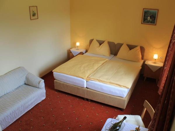 Landhotel Gasthof Eichhof Natters : photo 10 de la chambre chambre double avec petit-déjeuner inclus