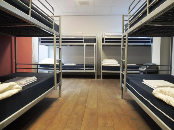 3BE Backpackers Bed & Breakfast Eindhoven : photo 5 de la chambre lit dans dortoir de 8 lits 