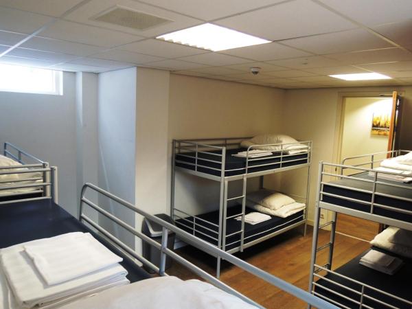 3BE Backpackers Bed & Breakfast Eindhoven : photo 2 de la chambre lit dans dortoir de 8 lits 