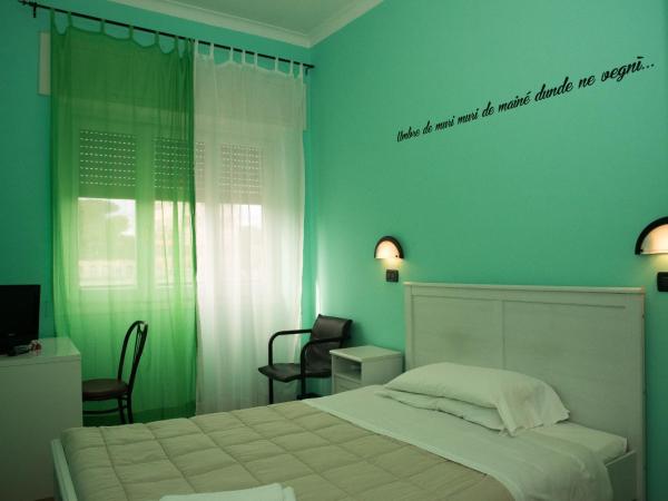 Le Stanze di Boccadasse : photo 1 de la chambre chambre double Économique avec salle de bains privative séparée