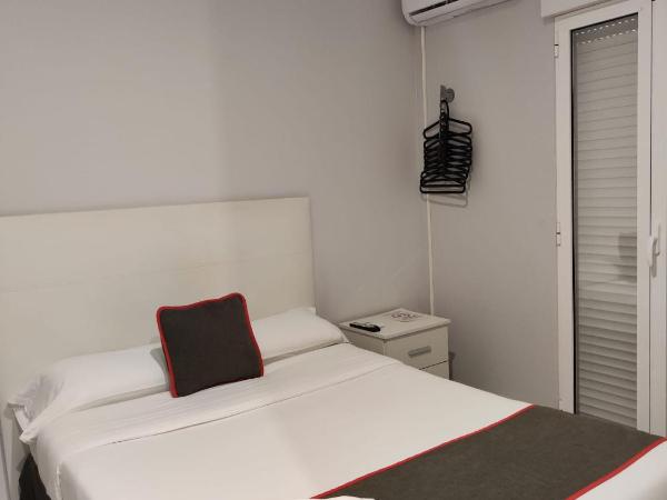 Hostal Jireh : photo 1 de la chambre chambre double