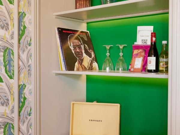 Hotel Kung Carl, WorldHotels Crafted : photo 9 de la chambre chambre lit king-size de luxe avec balcon - non-fumeurs