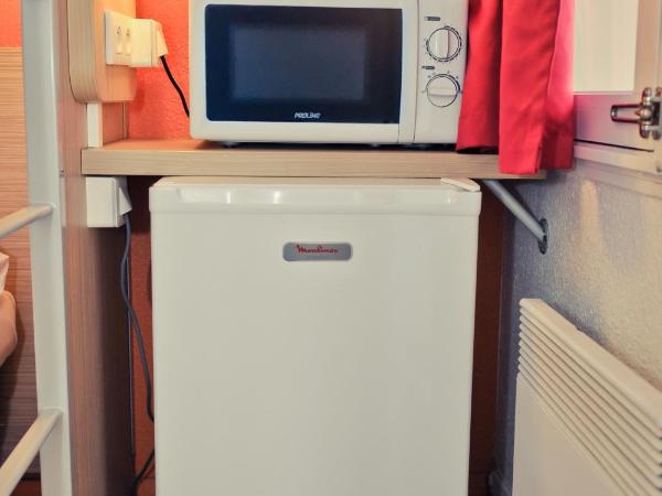 Premiere Classe Beauvais : photo 2 de la chambre chambre 3 lits simples essentiel plus