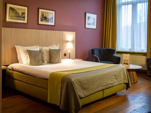 La Villa des Fleurs : photo 1 de la chambre grande chambre double 