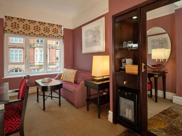 St. Ermin's Hotel, Autograph Collection : photo 6 de la chambre suite junior 1 lit king-size et canapé-lit 