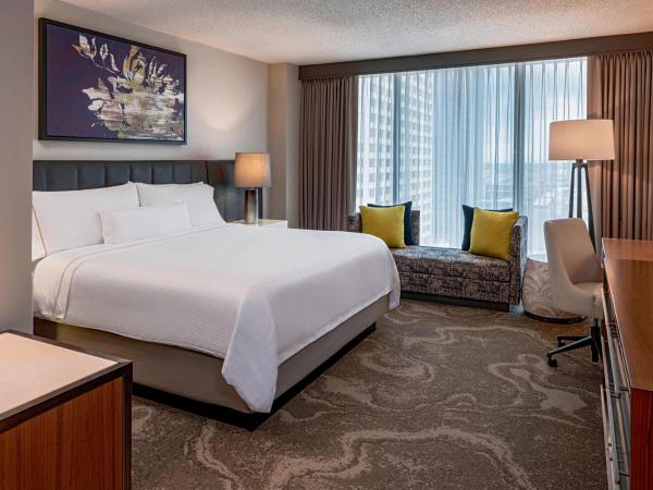 The Westin Oaks Houston at the Galleria : photo 1 de la chambre chambre traditionnelle avec 1 lit king-size