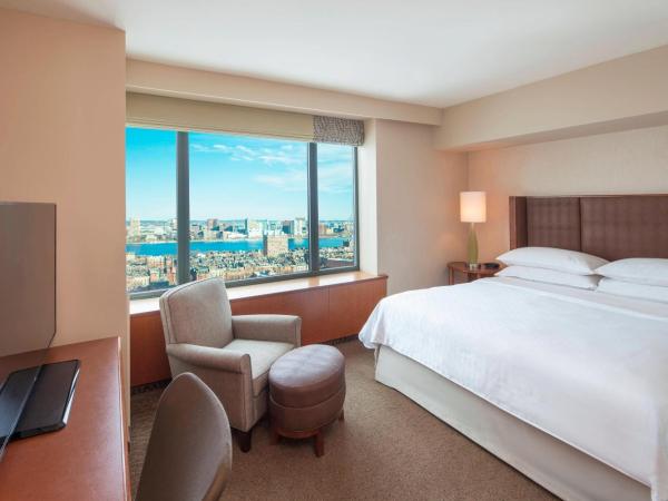 Sheraton Boston Hotel : photo 1 de la chambre chambre avec vue sur la rivière et 1 lit king-size - Étage supérieur