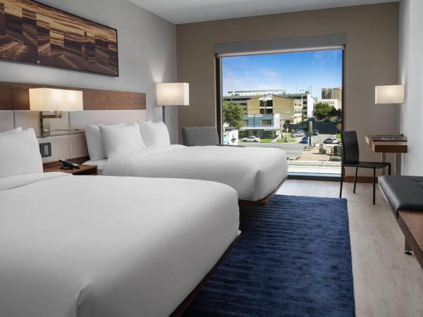 AC Hotel by Marriott Austin-University : photo 1 de la chambre chambre 2 lits queen-size
