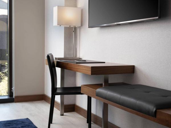 AC Hotel by Marriott Austin-University : photo 2 de la chambre chambre lit king-size