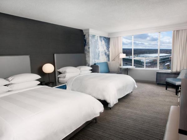 Niagara Falls Marriott on the Falls : photo 1 de la chambre chambre avec 2 lits queen-size - vue sur ville