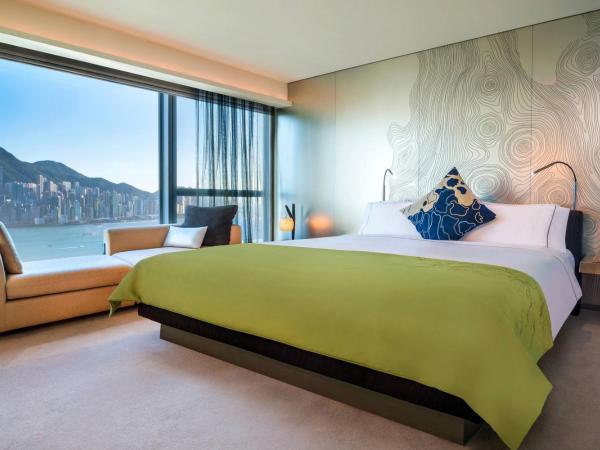 W Hong Kong : photo 1 de la chambre chambre lit king-size spectaculaire - vue partielle sur port