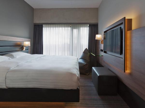 Moxy Amsterdam Houthavens : photo 1 de la chambre chambre lit queen-size double moxy sleeper