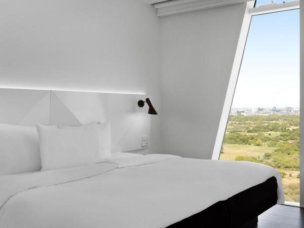 AC Hotel by Marriott Bella Sky Copenhagen : photo 2 de la chambre grande chambre standard avec lit queen-size