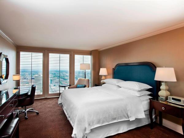 Sheraton New Orleans Hotel : photo 2 de la chambre chambre avec lit king-size - vue sur ville