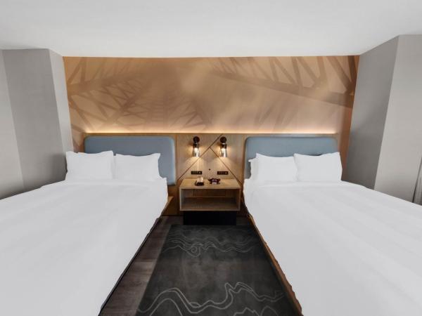 Houston Marriott North : photo 2 de la chambre concierge double room - 2 double beds