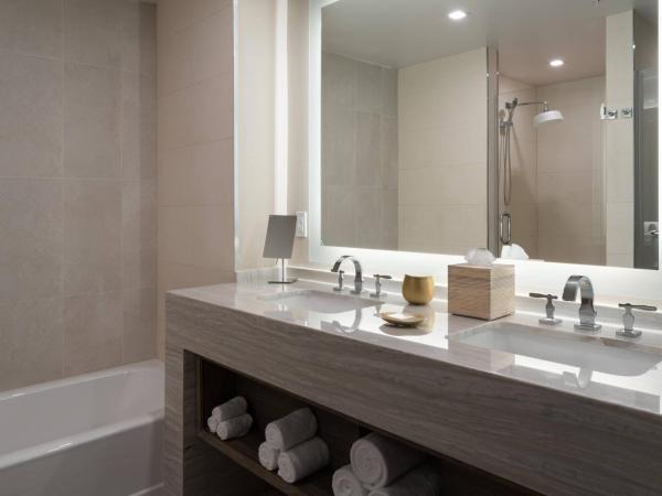 JW Marriott Orlando Bonnet Creek Resort & Spa : photo 2 de la chambre chambre 1 lit king-size - vue sur disney springs