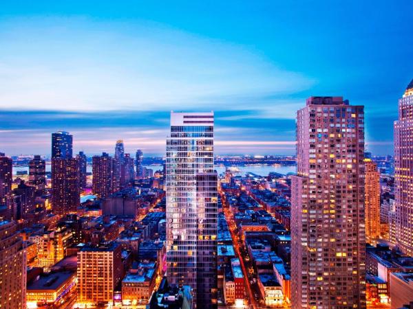 W New York - Times Square : photo 4 de la chambre chambre d'angle lit king-size cool - vue sur fleuve hudson