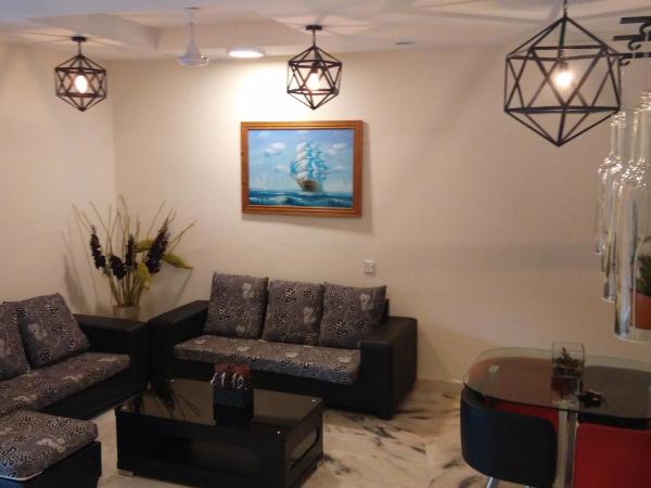 Bercham Vacation House : photo 8 de la chambre maison 9 chambres