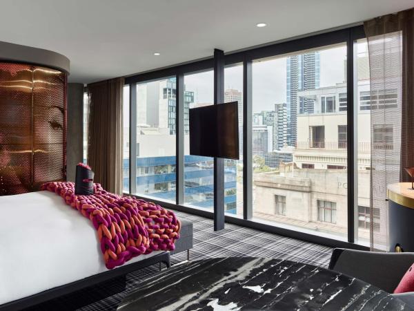 W Melbourne : photo 2 de la chambre chambre d'angle mega plus spacieuse (50 m²) - 1 lit king-size
