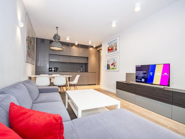 InPoint Apartments G13 near Old Town & Kazimierz : photo 8 de la chambre appartement 2 chambres avec balcon et climatisation 